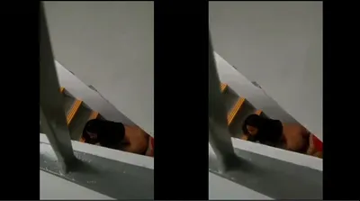 Quay lén nắc nhau lén lút ở thang bộ chung cư